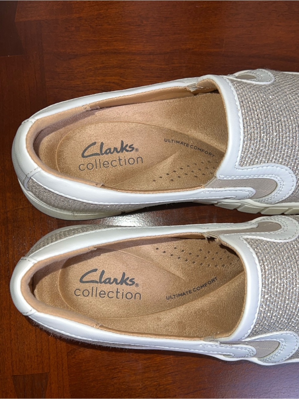 NWOB CLARKS Mykah Shine Metallic Slip-On Sneakers - Picture 11 of 14